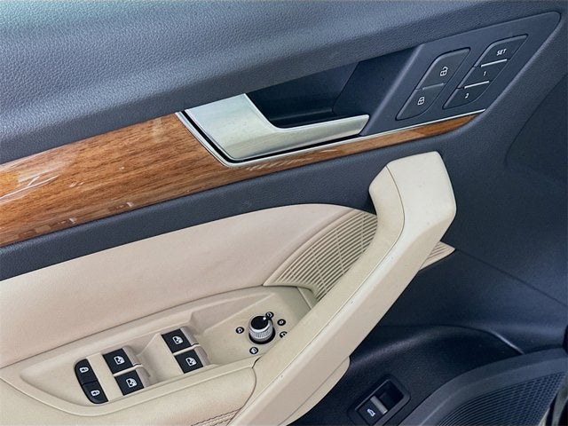 2023 Audi Q5 S line Premium Plus