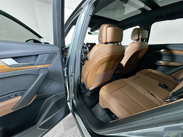 2023 Audi Q5 S line Premium Plus