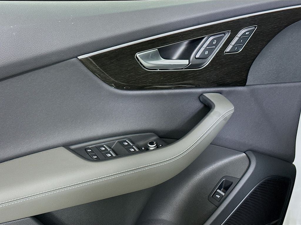 2026 Audi Q7 45 Premium Plus quattro