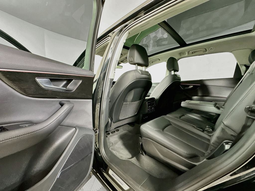 2023 Audi Q7 45 Premium Plus quattro