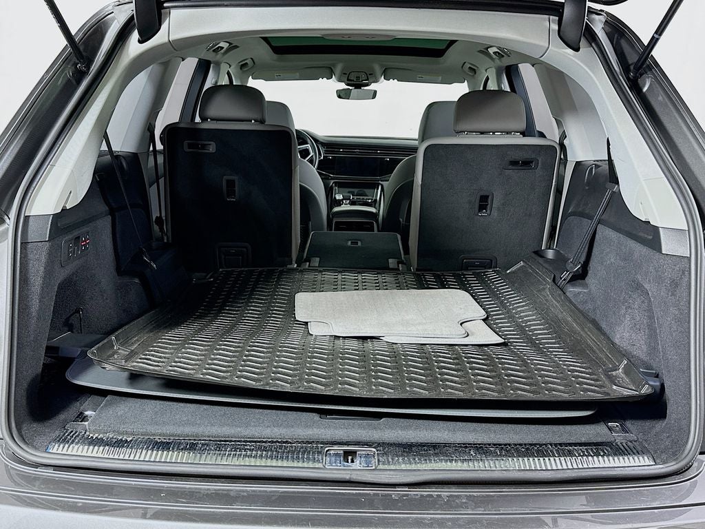2022 Audi Q7 55 Prestige quattro