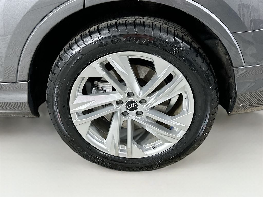 2022 Audi Q7 55 Prestige quattro