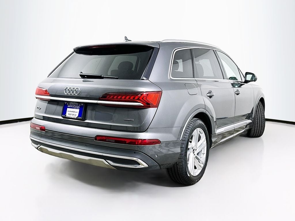 2022 Audi Q7 55 Prestige quattro