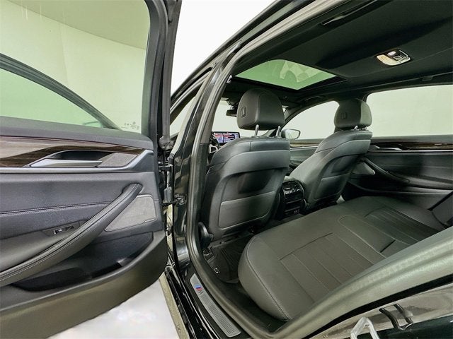 2023 BMW 5 Series 530i