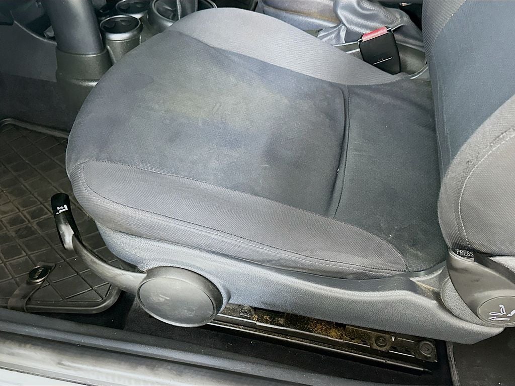 2006 MINI Cooper Base