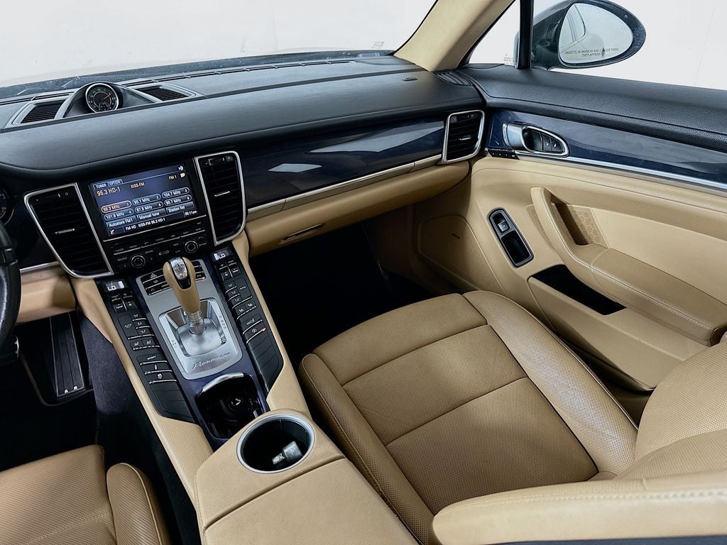 2013 Porsche Panamera 2
