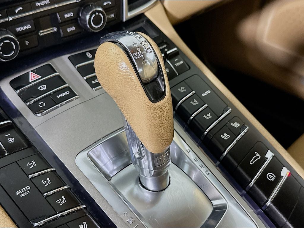 2013 Porsche Panamera 2