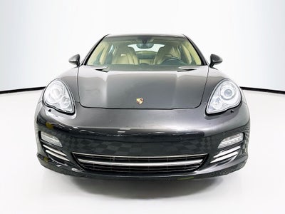 2013 Porsche Panamera 2