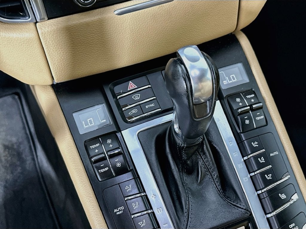 2017 Porsche Macan Base