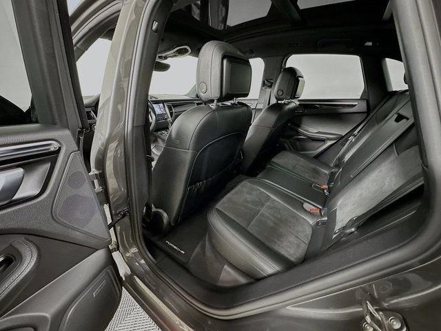 2018 Porsche Macan Base