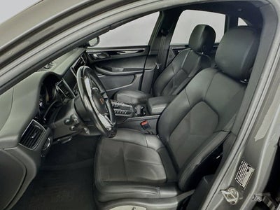2018 Porsche Macan Base