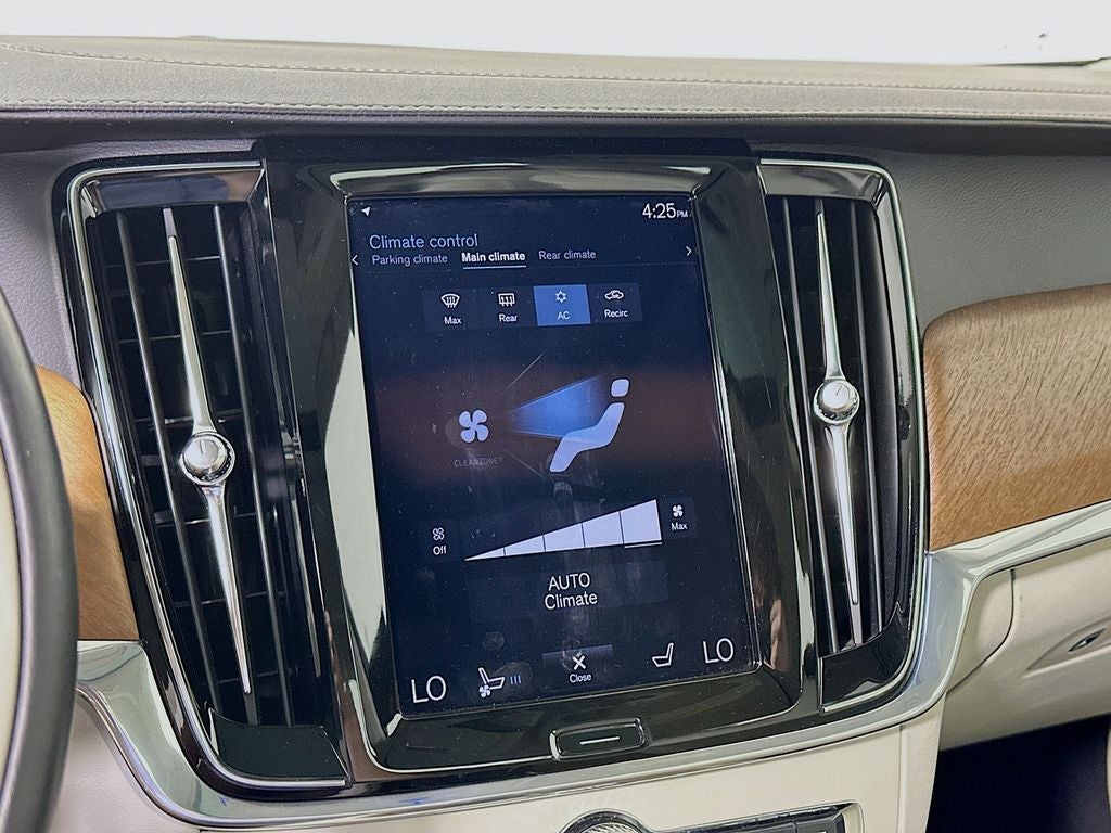2017 Volvo S90 T6 Inscription