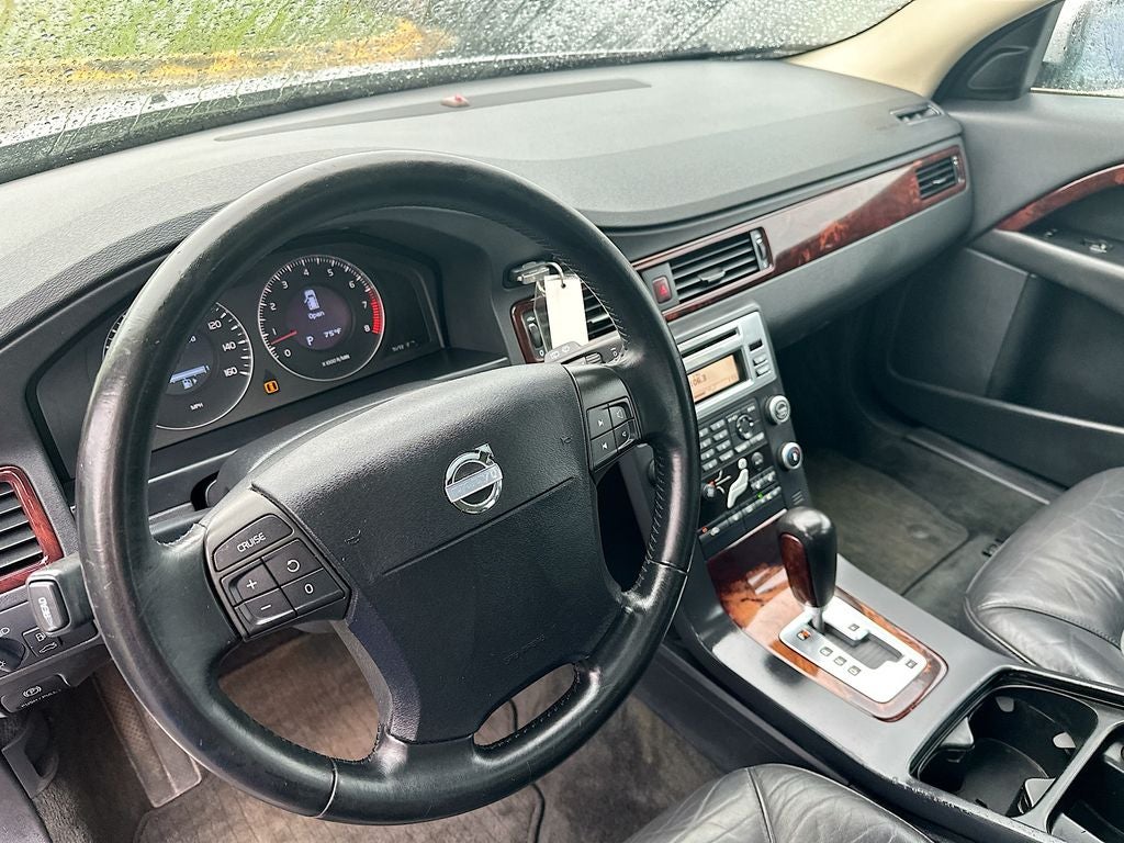 2008 Volvo V70 3.2