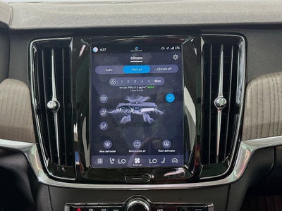 2022 Volvo V90 Cross Country B6