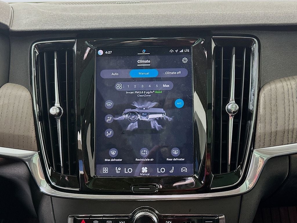 2022 Volvo V90 Cross Country B6