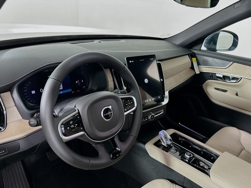 2026 Volvo XC90 B6 Core
