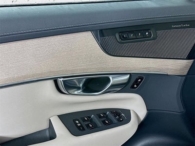 2026 Volvo XC90 Plus