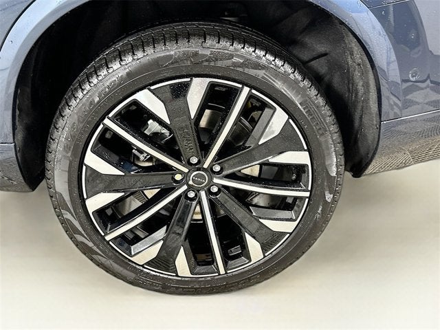 2026 Volvo XC90 Plus