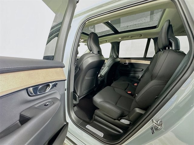 2026 Volvo XC90 Plus