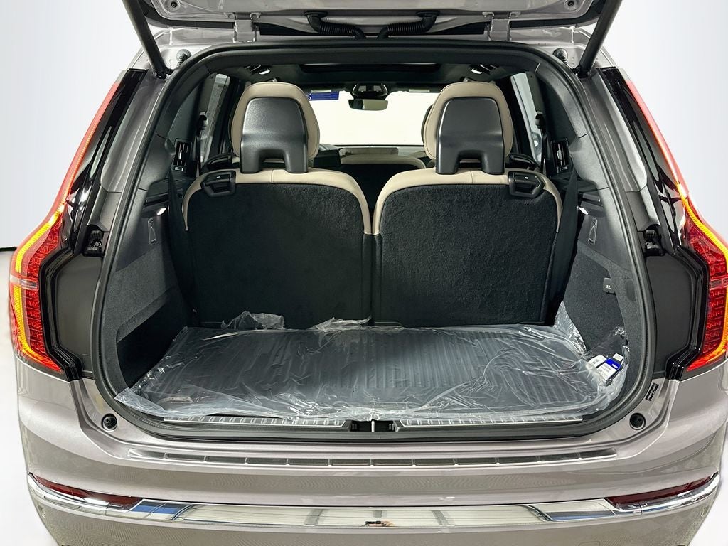 2026 Volvo XC90 B6 Plus 7-Seater