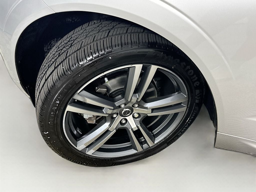 2021 Volvo XC60 T5 Momentum