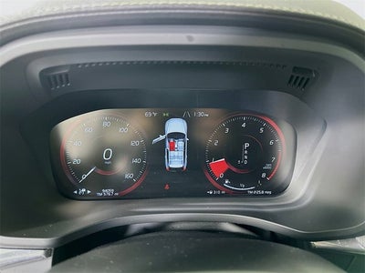 2020 Volvo XC60 R-Design