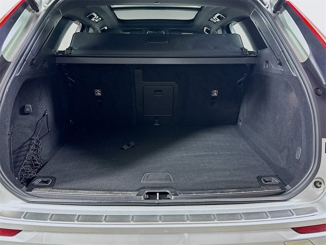 2020 Volvo XC60 R-Design