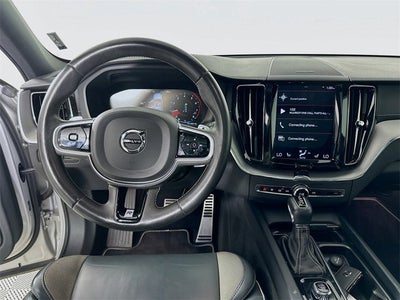 2020 Volvo XC60 R-Design