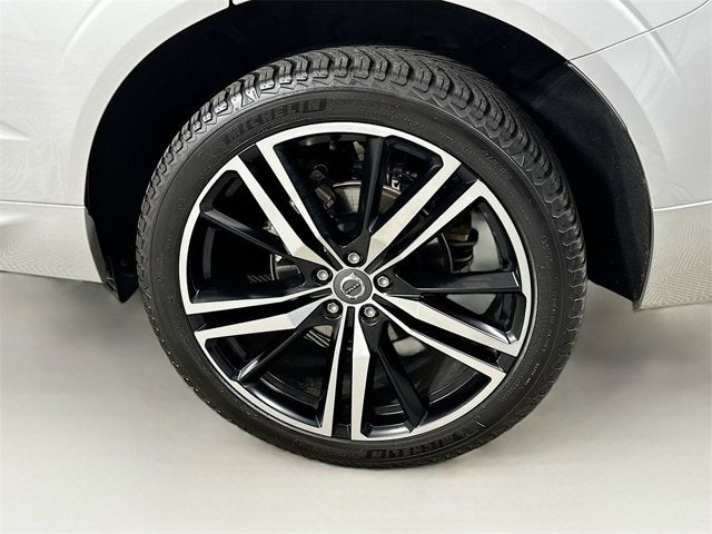 2020 Volvo XC60 R-Design