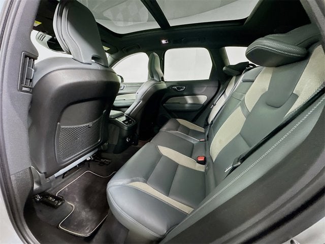 2020 Volvo XC60 R-Design