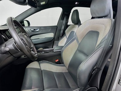 2020 Volvo XC60 R-Design