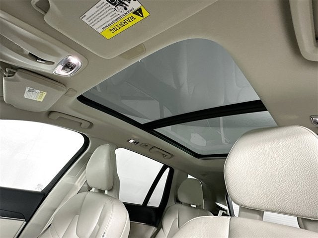 2020 Volvo XC90 Momentum