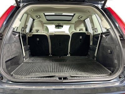 2020 Volvo XC90 Momentum