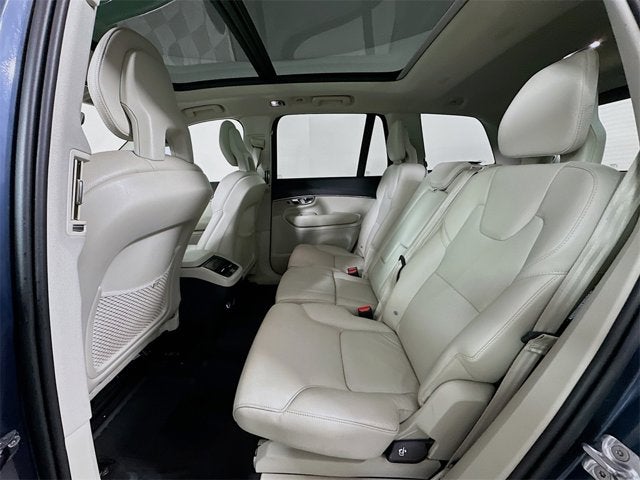 2020 Volvo XC90 Momentum