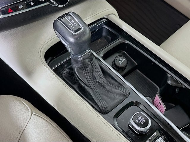 2020 Volvo XC90 Momentum