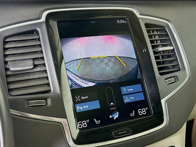 2020 Volvo XC90 Momentum