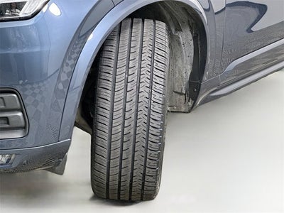 2020 Volvo XC90 Momentum