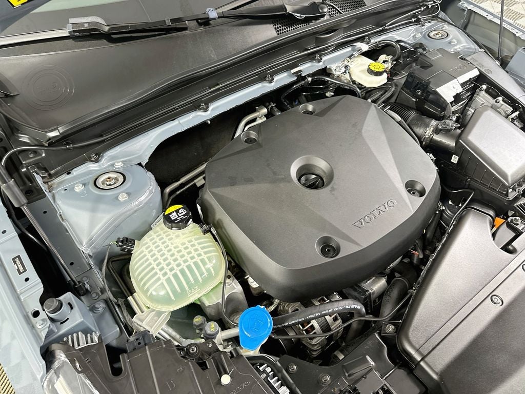 2022 Volvo XC40 Momentum