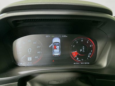 2021 Volvo XC40 R-Design