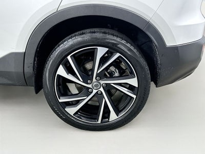 2021 Volvo XC40 R-Design