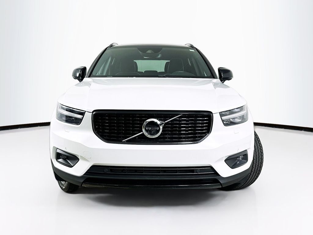 2021 Volvo XC40 R-Design