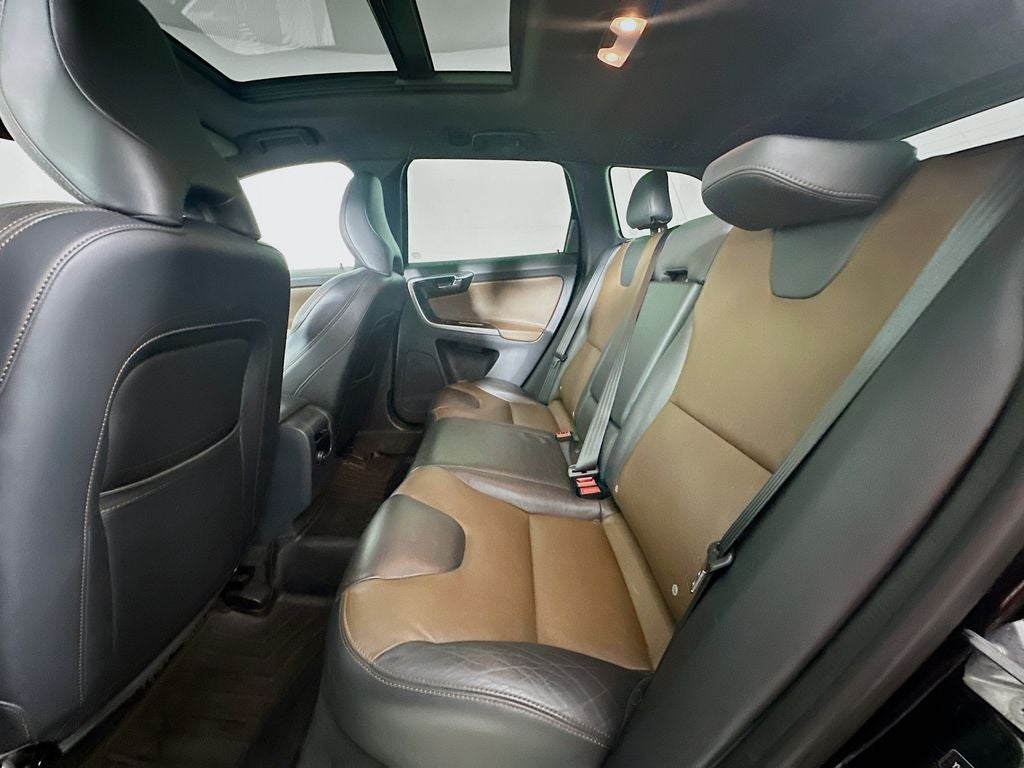 2016 Volvo XC60 T5 Drive-E Premier