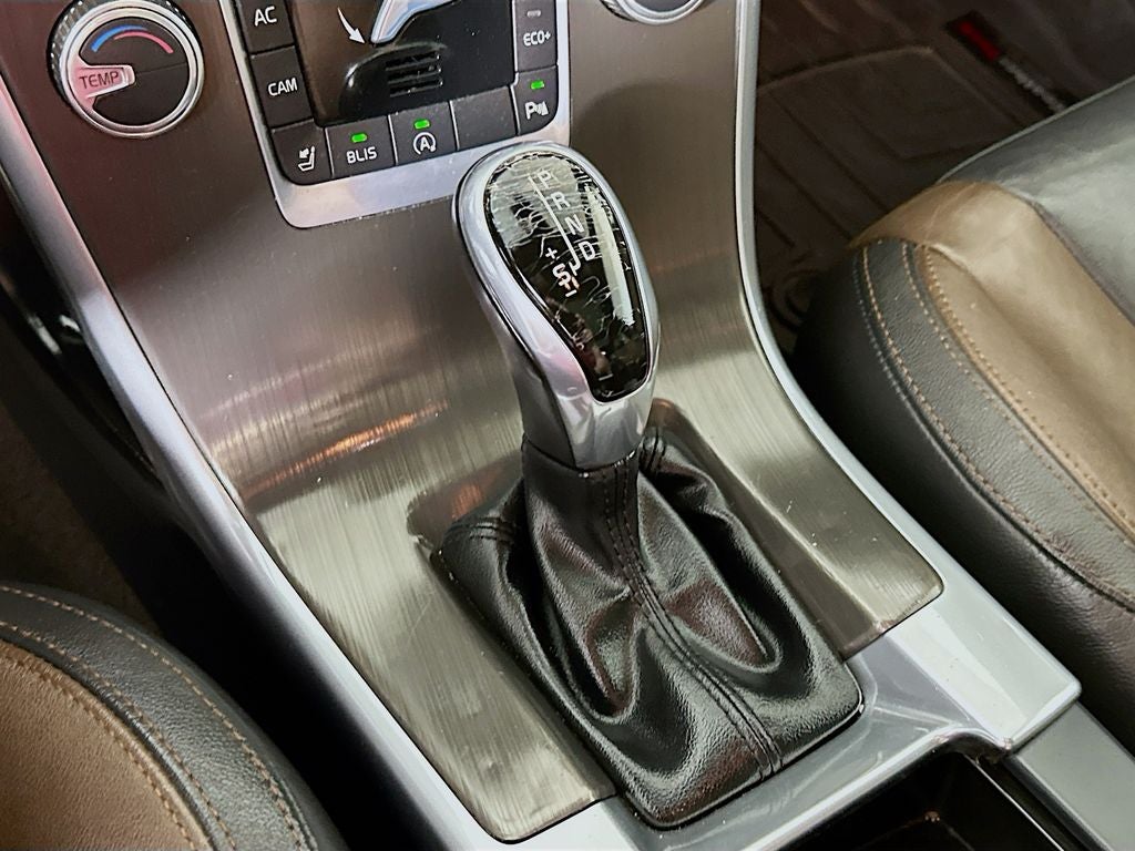 2016 Volvo XC60 T5 Drive-E Premier