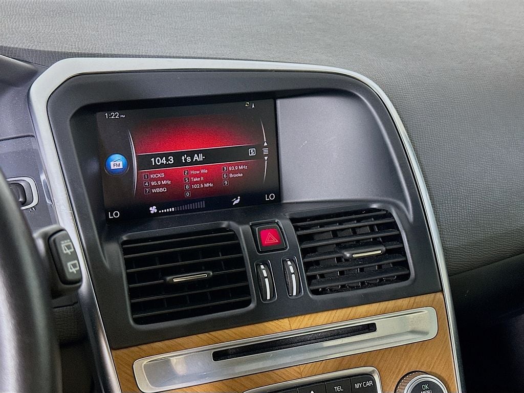 2017 Volvo XC60 T5 Inscription