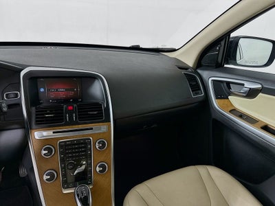 2017 Volvo XC60 T5 Inscription