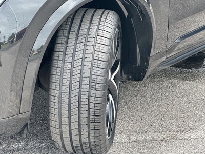 2022 Volvo XC90 T6 Momentum