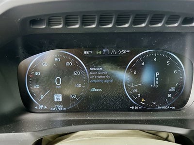 2020 Volvo XC90 Momentum
