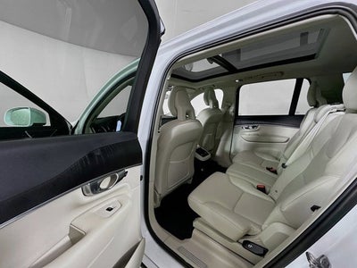 2020 Volvo XC90 Momentum