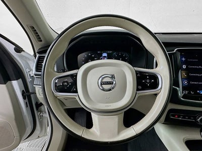 2020 Volvo XC90 Momentum