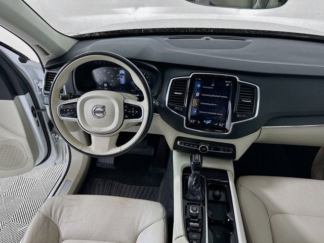 2020 Volvo XC90 Momentum